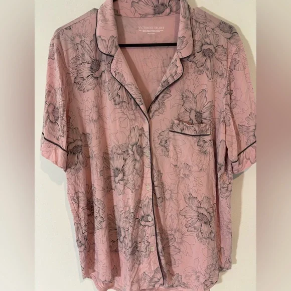 Victoria's Secret Pink Floral Pajama Set - Picture 2 of 8